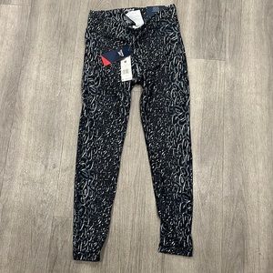 Reebok Workout Leggings - Size M; NWT